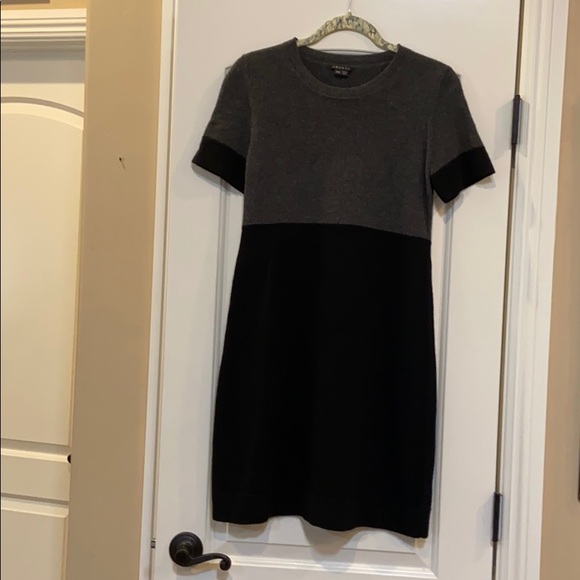 Cashmere dress - Picture 1 of 2